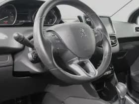 Peugeot 208 1.2 PureTech 110pk Automaat Allure thumbnail 2