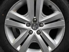 Peugeot 208 1.2 PureTech 110pk Automaat Allure thumbnail 28