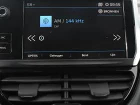 Peugeot 208 1.2 PureTech 110pk Automaat Allure thumbnail 31