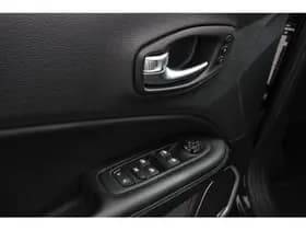 Jeep Compass 4xe 240 Plug-in Hybrid S thumbnail 12