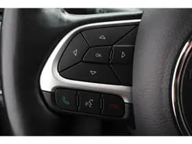 Jeep Compass 4xe 240 Plug-in Hybrid S thumbnail 13