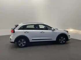 Kia Niro 1.6 GDi Hybrid DynamicLine thumbnail 6