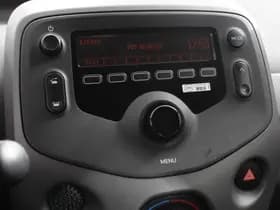 Peugeot 108 1.0 e-VTi Active thumbnail 28