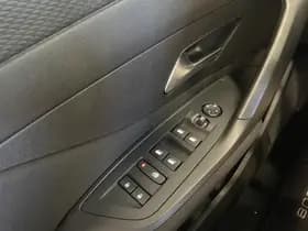 Peugeot 308 thumbnail 17