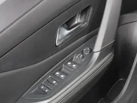 Peugeot 308 thumbnail 16