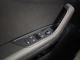 Audi A4 Avant 40 TFSI S-Tronic Business Aut thumbnail 19