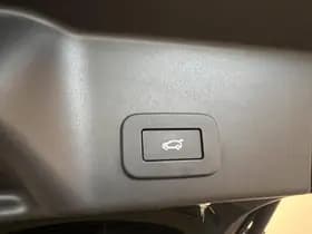 Land Rover Range Rover Evoque 1.5 P300e AWD R-Dynamic SE thumbnail 33