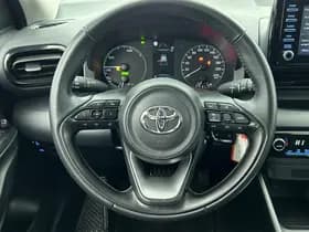 Toyota Yaris thumbnail 24