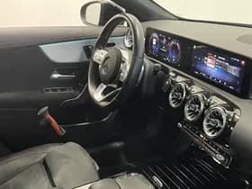 Mercedes-Benz CLA-Klasse Shooting Brake 250 e Business Solution AMG Limited thumbnail 9