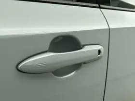 Toyota Corolla Touring Sports 1.8 Hybrid Business Plus thumbnail 24