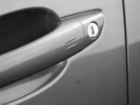 Peugeot 3008 1.6 Hybrid 225PK Allure Pack thumbnail 12