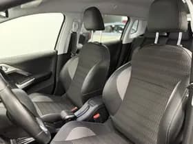 Peugeot 2008 1.2 PureTech Allure thumbnail 2