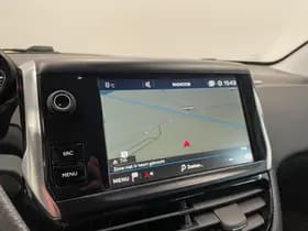 Peugeot 2008 1.2 PureTech Allure thumbnail 23