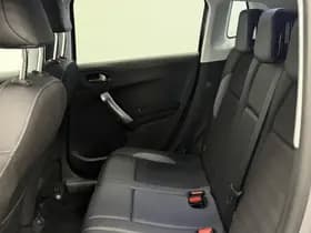 Peugeot 2008 1.2 PureTech Allure thumbnail 28