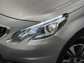 Peugeot 2008 1.2 PureTech Allure thumbnail 32