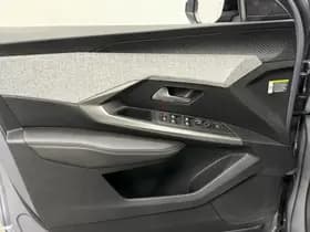 Peugeot 5008 1.2 Hybrid 136pk Allure Automaat thumbnail 35