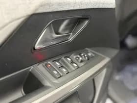 Peugeot 5008 1.2 Hybrid 136pk Allure Automaat thumbnail 24