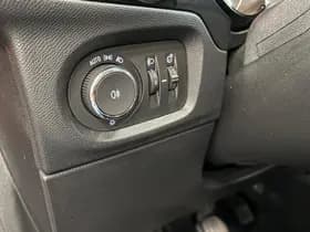 Opel Corsa 1.2 Edition thumbnail 12