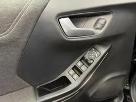 Ford Puma 1.0 EcoBoost 125pk MHEV Titanium thumbnail 12