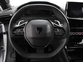 Peugeot 2008 1.2 Hybrid 136 pk Automaat Allure thumbnail 16