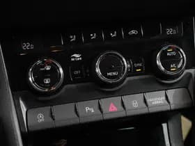 Škoda Karoq 1.5 TSI 150pk DSG ACT Selection thumbnail 25