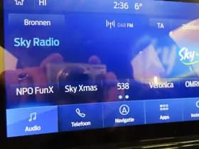 Ford Fiesta 1.0 EcoBoost Hybrid Titanium thumbnail 9