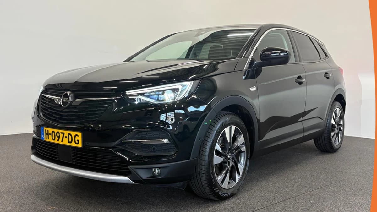 Opel Grandland X 1.2 Turbo Business Executive — foto 1