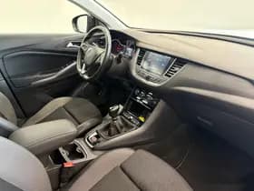 Opel Grandland X 1.2 Turbo Business Executive thumbnail 24