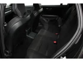 Volvo V60 2.0 T6 Recharge AWD R-Design thumbnail 11