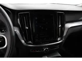 Volvo V60 2.0 T6 Recharge AWD R-Design thumbnail 15