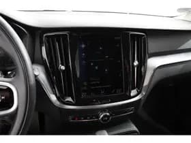 Volvo V60 2.0 T6 Recharge AWD R-Design thumbnail 16