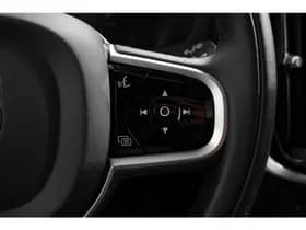Volvo V60 2.0 T6 Recharge AWD R-Design thumbnail 23
