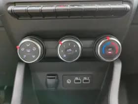 Renault Clio 1.0 TCe 90 Equilibre thumbnail 12