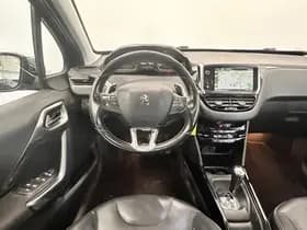 Peugeot 2008 1.2 PureTech Allure Aut. thumbnail 7