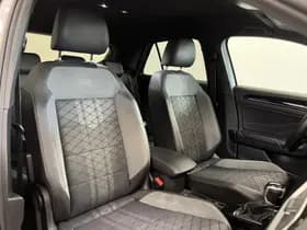 Volkswagen T-Roc thumbnail 12