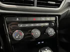 Volkswagen T-Roc thumbnail 22