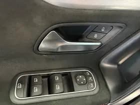 Mercedes-Benz A-Klasse 250 e AMG Line thumbnail 16