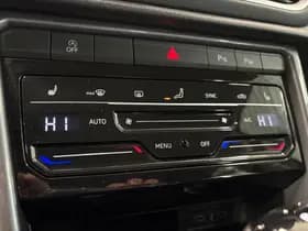 Volkswagen T-Roc 1.5 TSI DSG-7 Aut. Style thumbnail 27