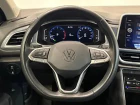 Volkswagen T-Roc 1.5 TSI DSG-7 Aut. Style thumbnail 30