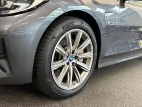 BMW 3-Serie thumbnail 34