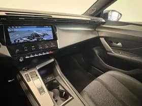 Peugeot 308 1.6 Plug-in Hybrid 180 GT thumbnail 22