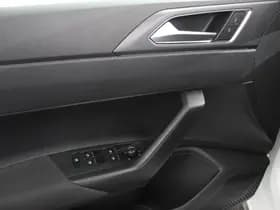Volkswagen Polo 1.0 TSI R-Line DSG thumbnail 31
