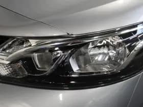 Toyota Proace Shuttle 1.5 D-4D Navigator Long L3H1 thumbnail 4