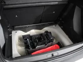 Peugeot 2008 1.2 Hybrid 136 pk Automaat Allure thumbnail 35