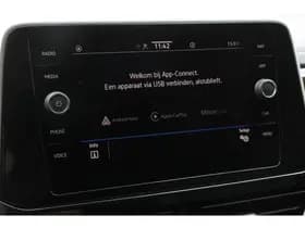 Volkswagen T-Roc 1.5 TSI 150pk DSG R-Line thumbnail 23