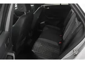 Volkswagen T-Roc 1.5 TSI 150pk DSG R-Line thumbnail 10