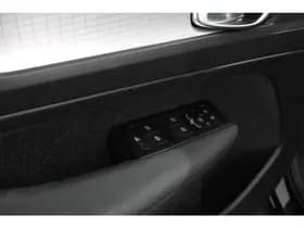 Volvo XC40 1.5 T3 163 pk Automaat Momentum thumbnail 11