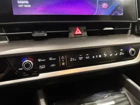 Kia Sportage 1.6 T-GDi Plug-in Hybrid AWD DynamicLine thumbnail 18