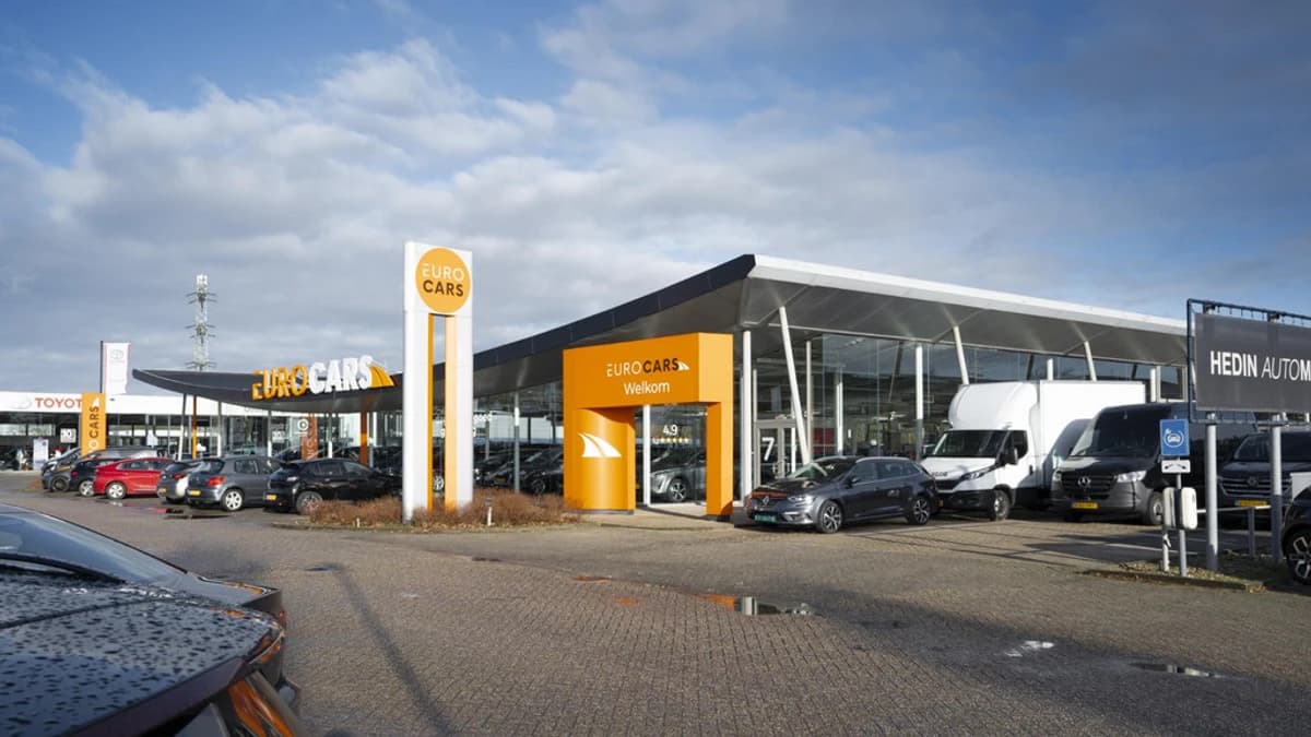 Peugeot 308 SW 1.6 Plug-in Hybrid 225 GT — foto 1