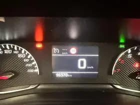 Peugeot 208 1.2 PureTech Active Pack thumbnail 11